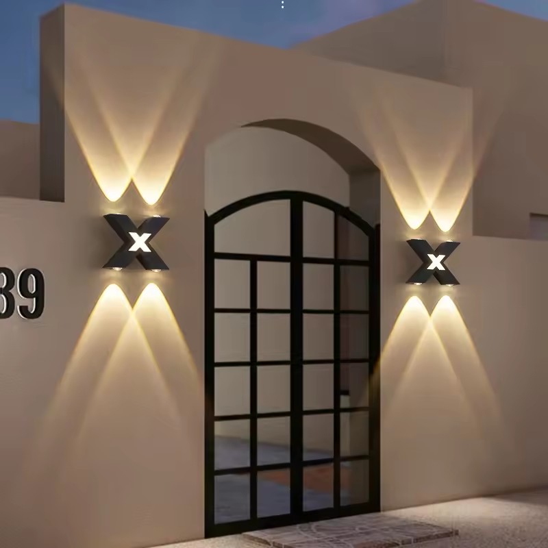 مصباح جداري خارجي مقاوم للماء  - مراجعة Home Security Yard Sign وسعره