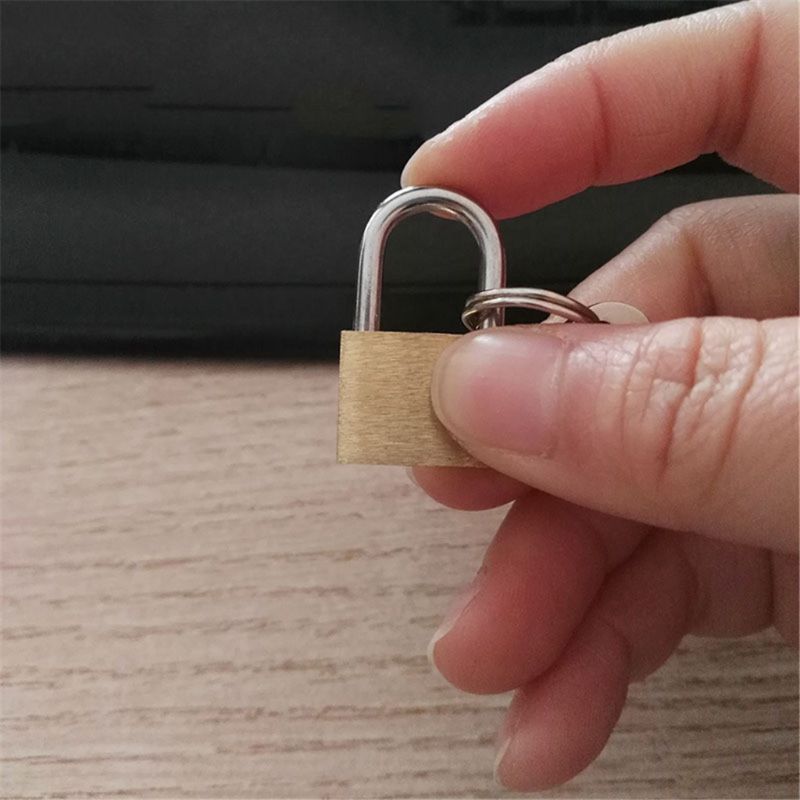 قفل نحاسي مع مفاتيح، قفل صغير  - مراجعة Home Security Essential وسعره